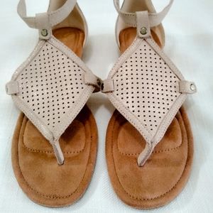 Koolaburra by UGG wedge sandals